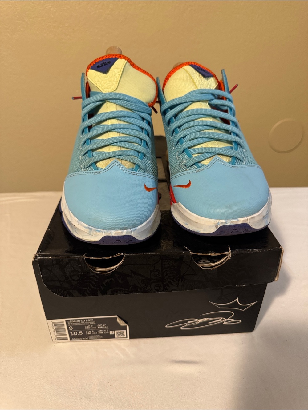 Nike LeBron XIX Low